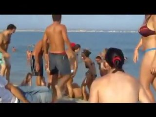 Teen Slut Losing Her Bikini At The Beach