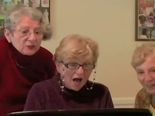 삼 할머니 react 에 큰 검정 수탉 포르노를 비디오