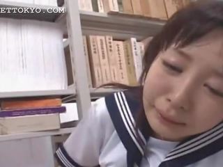 Bruna asiatico bocca scopata difficile in scuola biblioteca