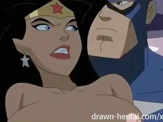 Superhero hentaï - se demander femme contre capitaine amérique