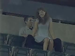 Casal apanhada a foder em stadium vídeo