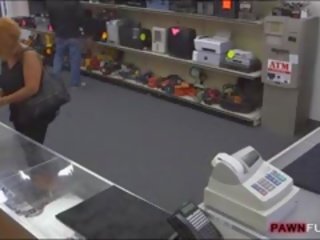 Big Ass Amateur Babe Nailed By Pawn Man In The Backroom