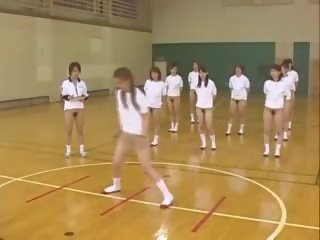 Japānieši tīņi traning topless uz the sportazāle